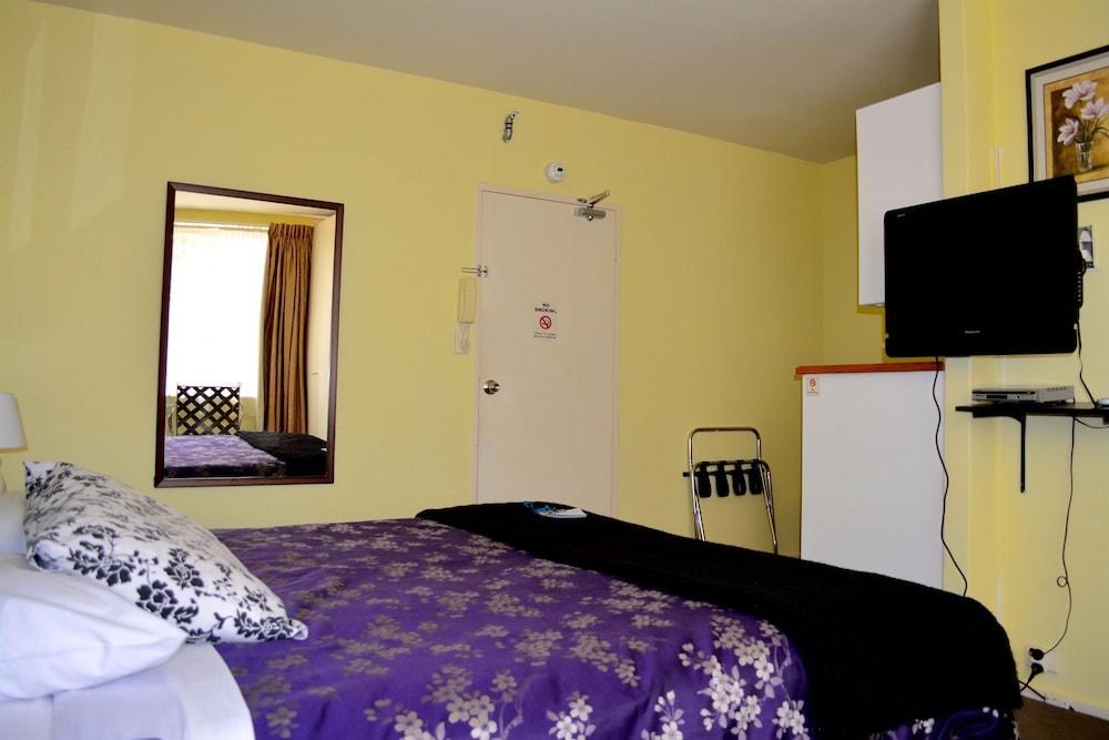 Knightsbridge Apartments photo 2