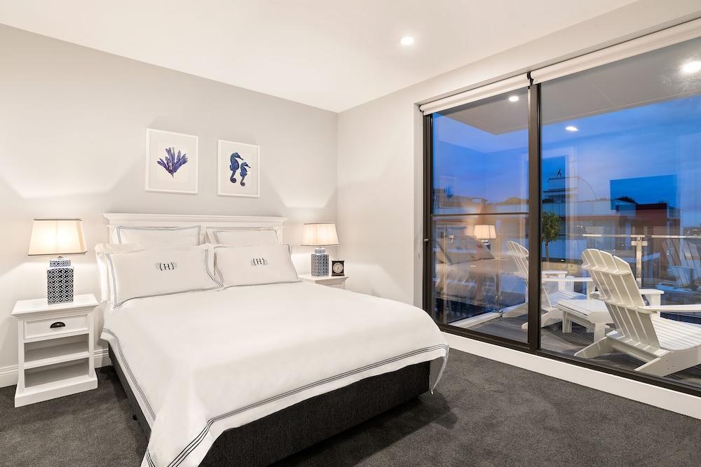 The Hamptons Apartments - Port Melbourne photo 2