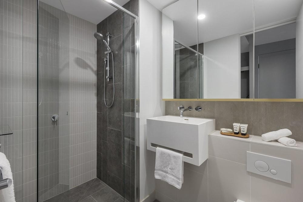 Avani Melbourne Central Residences photo 3