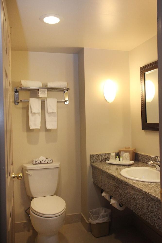 Montecassino Hotel & Suites photo 3