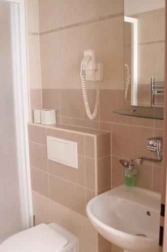 Hotel Klara photo 3