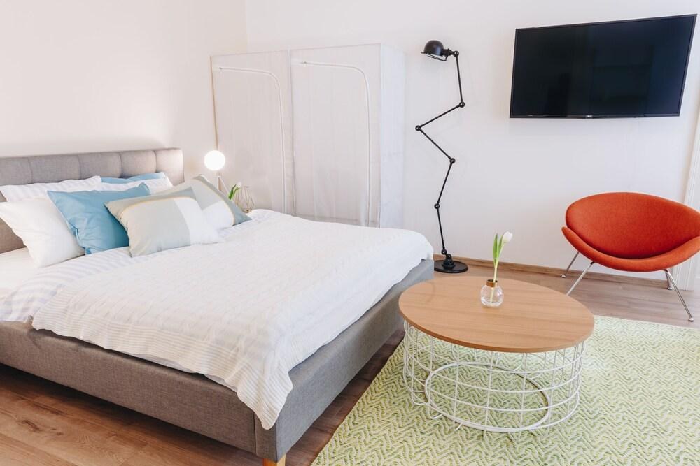 CHILL APARTMENTS photo 1