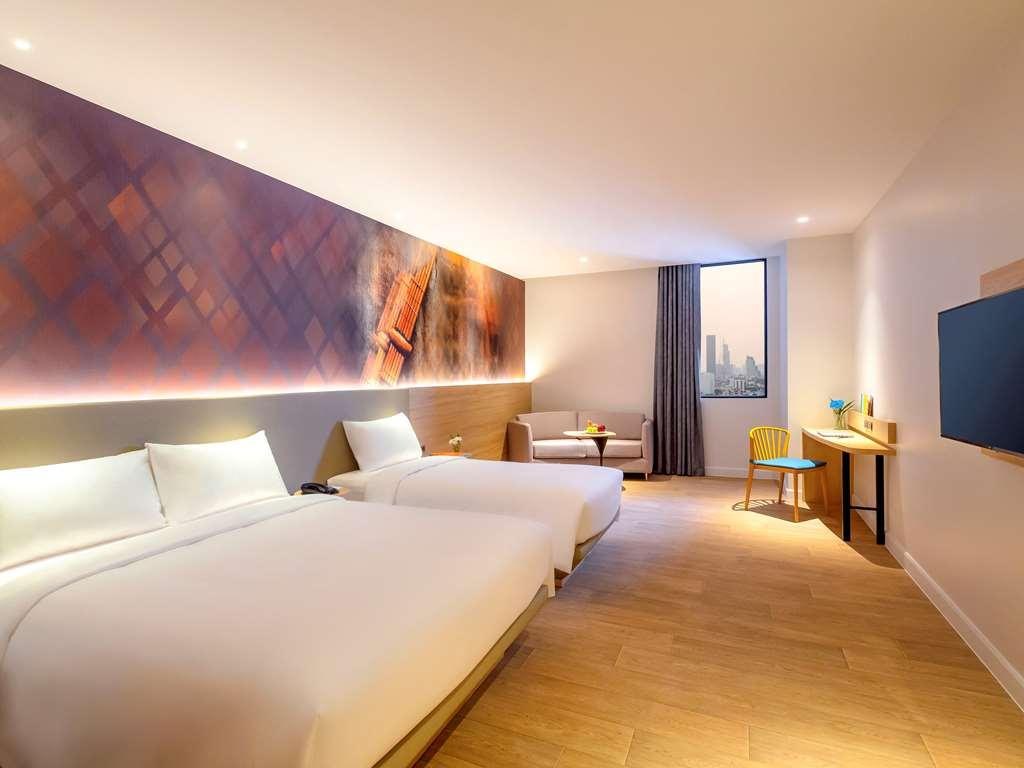 Ibis Styles Bangkok Ratchada photo 2