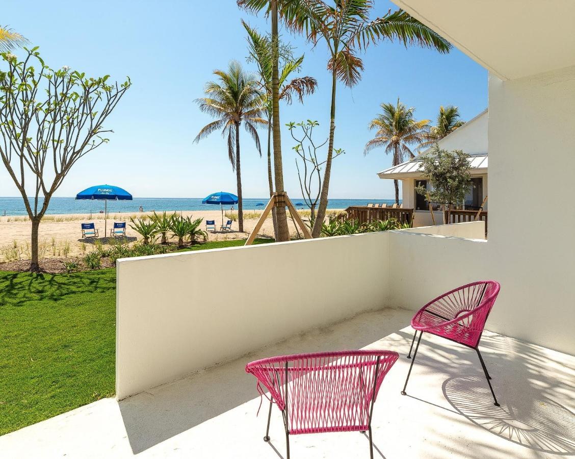 PLUNGE BEACH RESORT photo 2