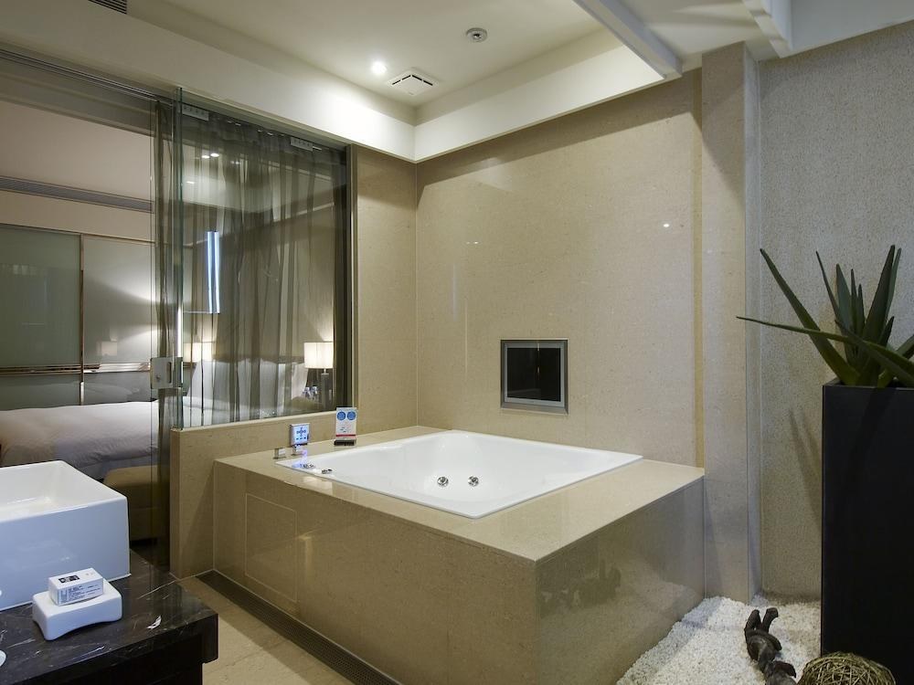 The Tango Hotel Taipei XinYi photo 3