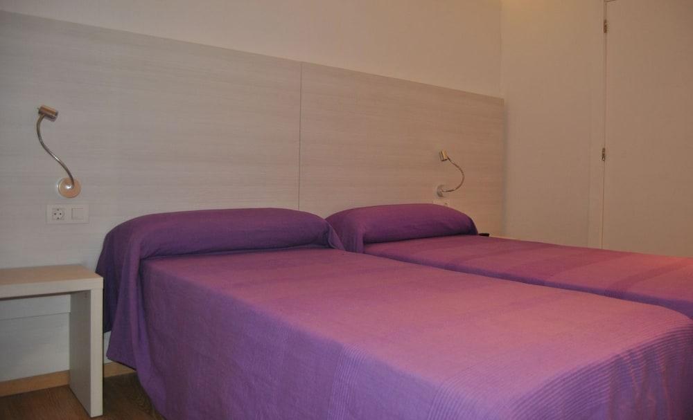 Hostal Fina photo 4
