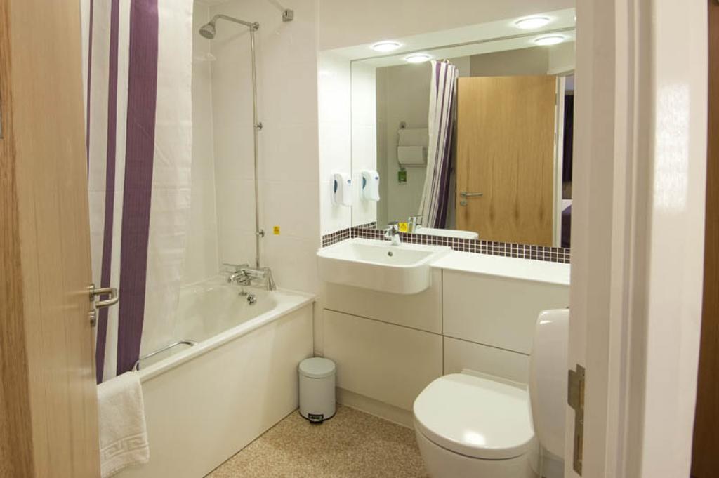 PREMIER INN LONDON CITY OLD STREET photo 3