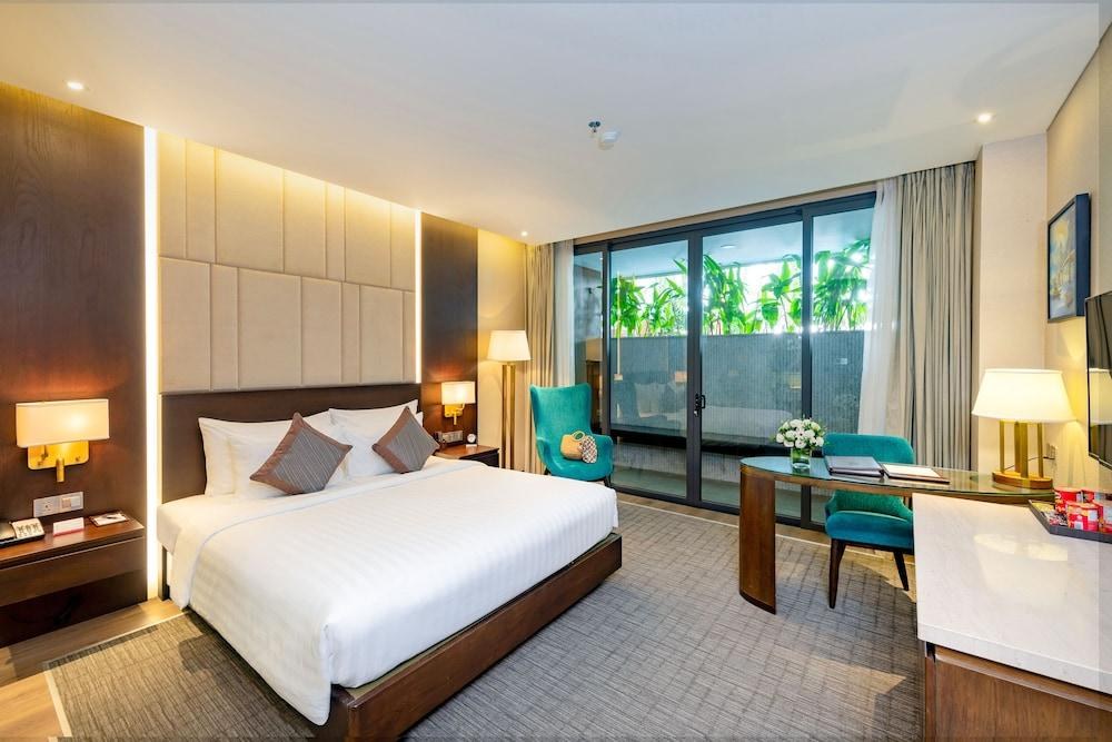 New Orient Hotel Da Nang photo 1