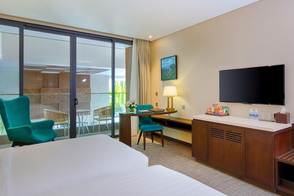 New Orient Hotel Da Nang photo 2