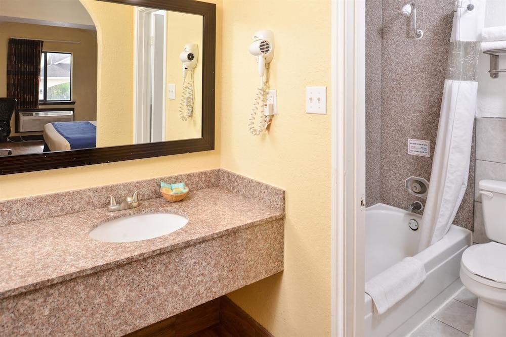 Americas Best Value Inn Medical Center Downtown photo 3
