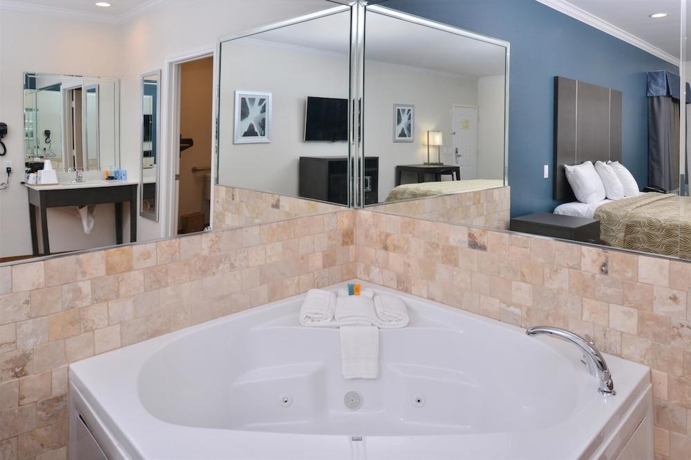 Regency Inn & Suites- NW Houston photo 1