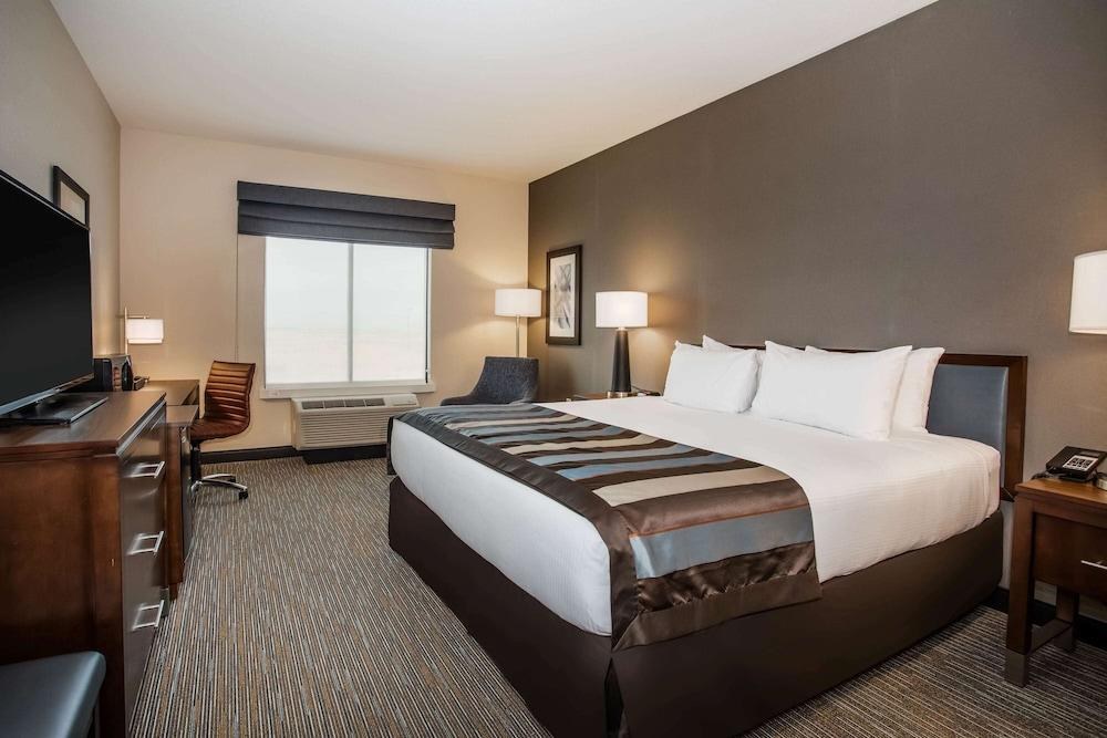 Wingate by Wyndham Denver Airport photo 2