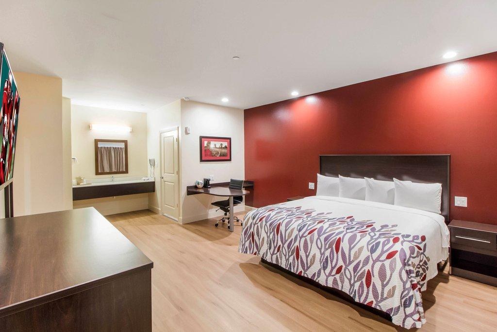 Red Roof Inn Houston - Willowbrook photo 1