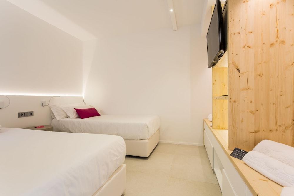 One Ibiza Suites photo 2