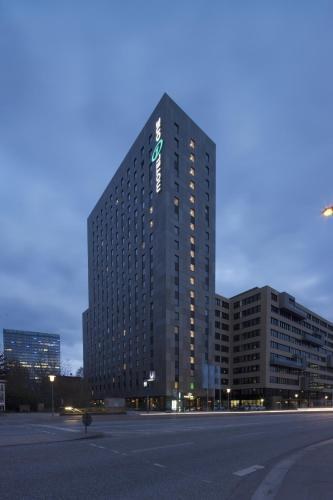 MOTEL ONE HAMBURG-ALSTER photo 1