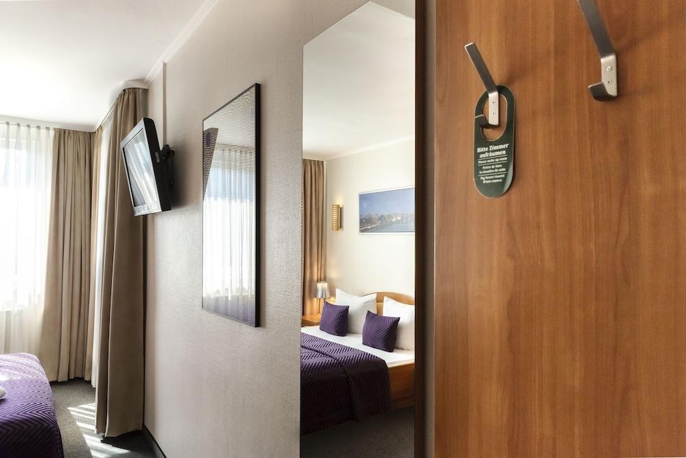 Hotel Ambiente Berlin City photo 2