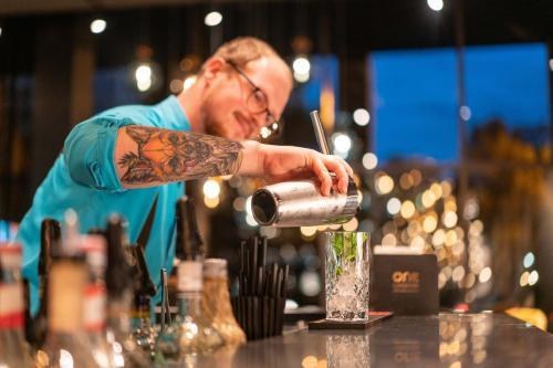 MOTEL ONE BERLIN-SPITTELMARKT photo 2