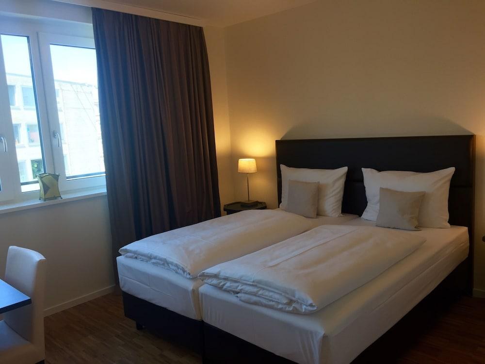 Stay! Hotel Boardinghouse photo 2