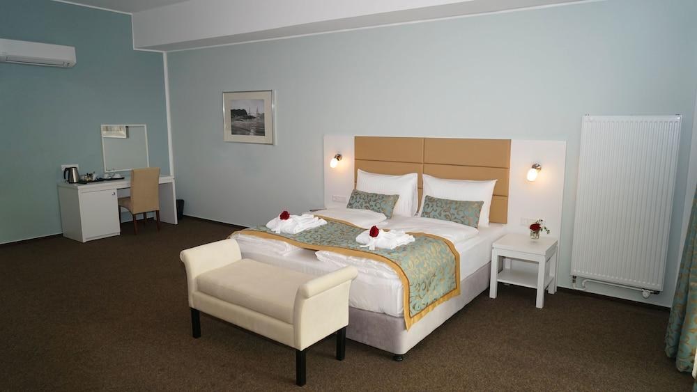 Hotel Class photo 1