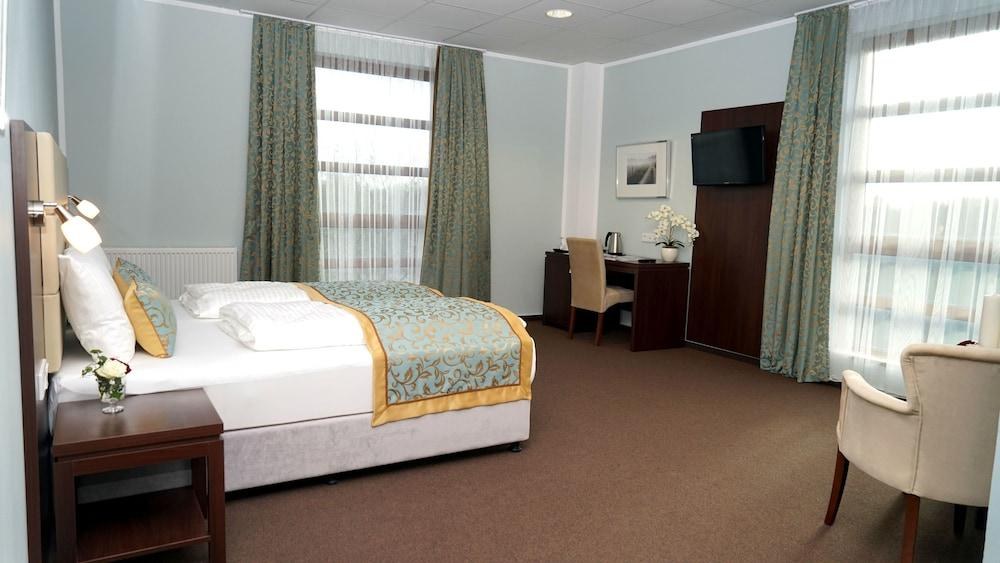 Hotel Class photo 2