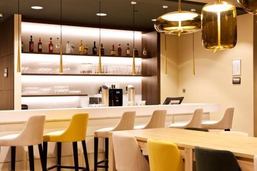 Hampton By Hilton Berlin City East Side Gallery photo 1