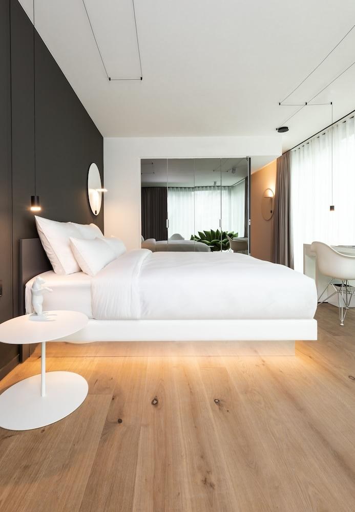 KPM Hotel & Residences photo 2