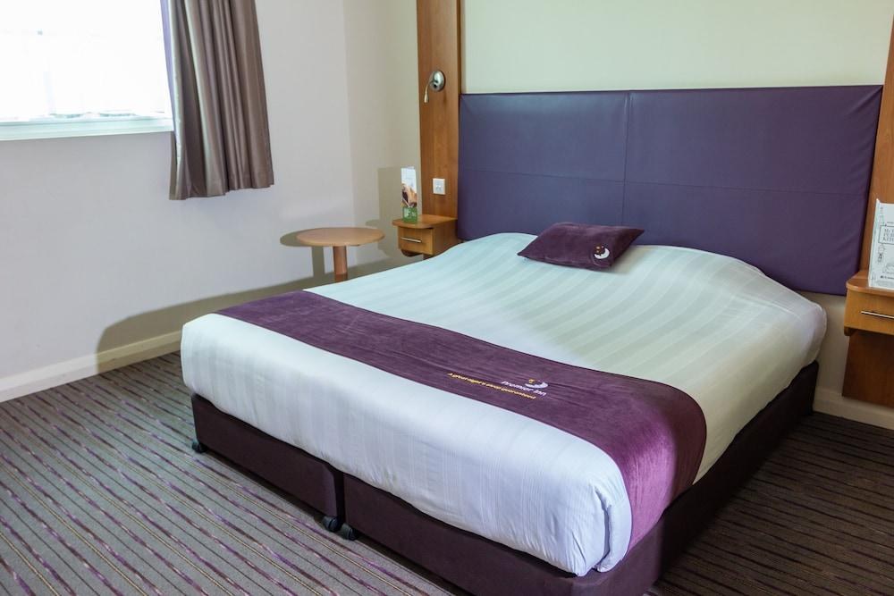 PREMIER INN ABU DHABI CAPITAL CENTRE photo 2