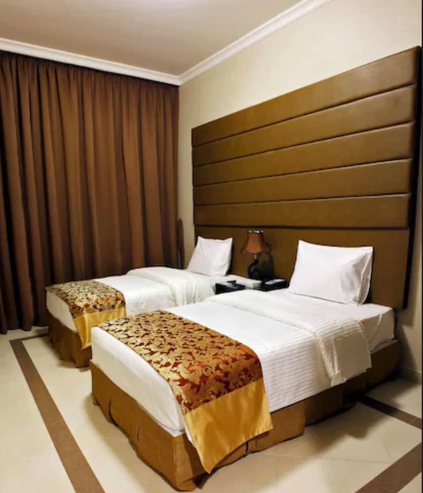 Paragon Hotel Apartments