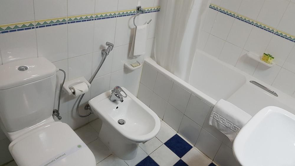 Mourouj Hotel Apartments Llc photo 3