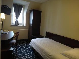 Safestay Brussels Grand Place photo 2