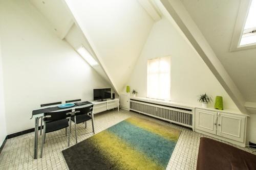 RENTBYNIGHT APARTHOTEL photo 3