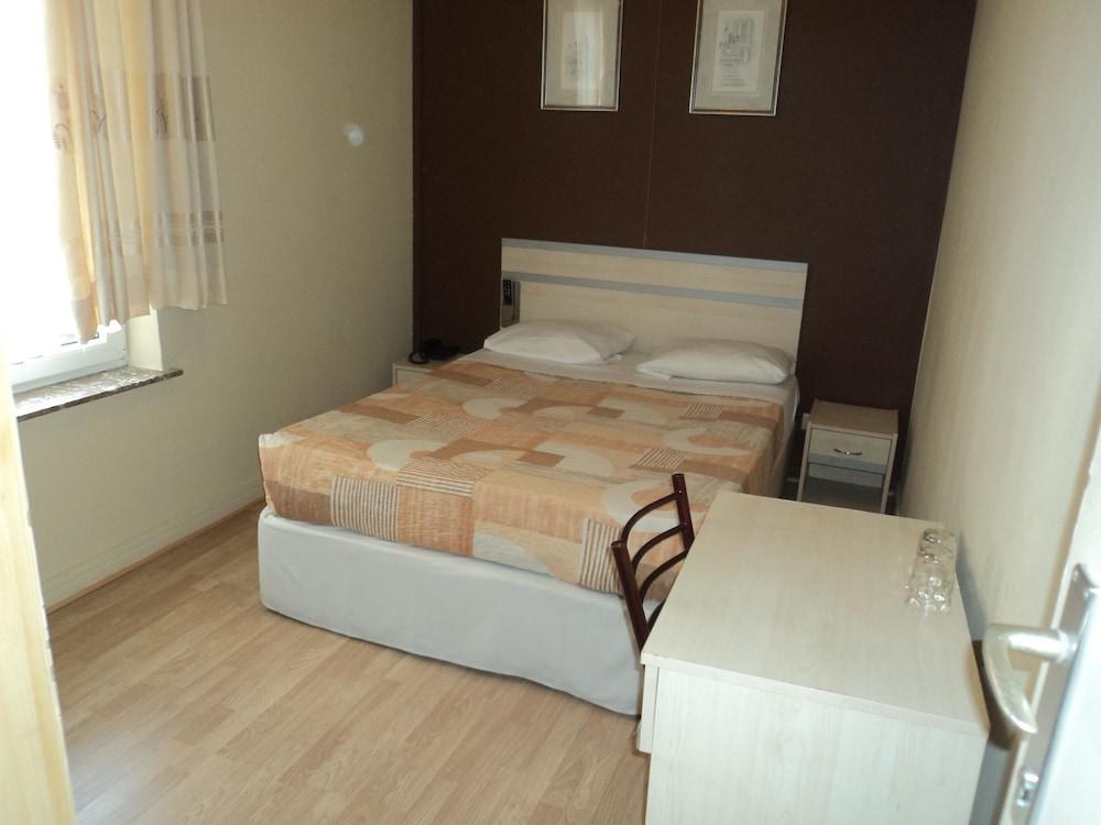 Albergo