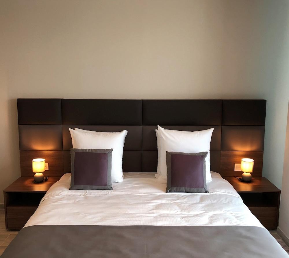 FLAT HOTEL MIDI 33