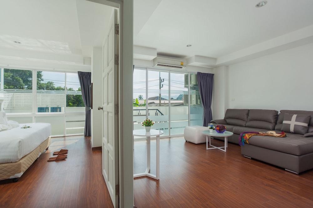 RANG HILL RESIDENCE photo 2