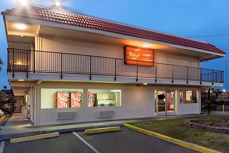 Red Roof Inn Phoenix - Midtown photo 2