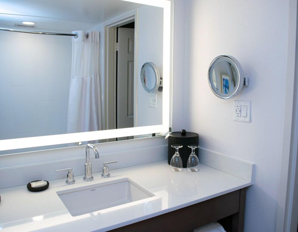 Crowne Plaza Albany - The Desmond Hotel photo 3