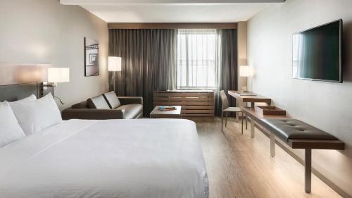 Ac Hotel By Marriott Charlotte Southpark photo 1