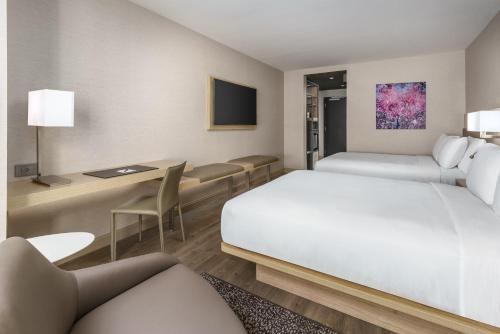 AC Hotel by Marriott Washington DC Downtown photo 2