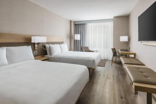AC Hotel by Marriott Washington DC Downtown photo 4