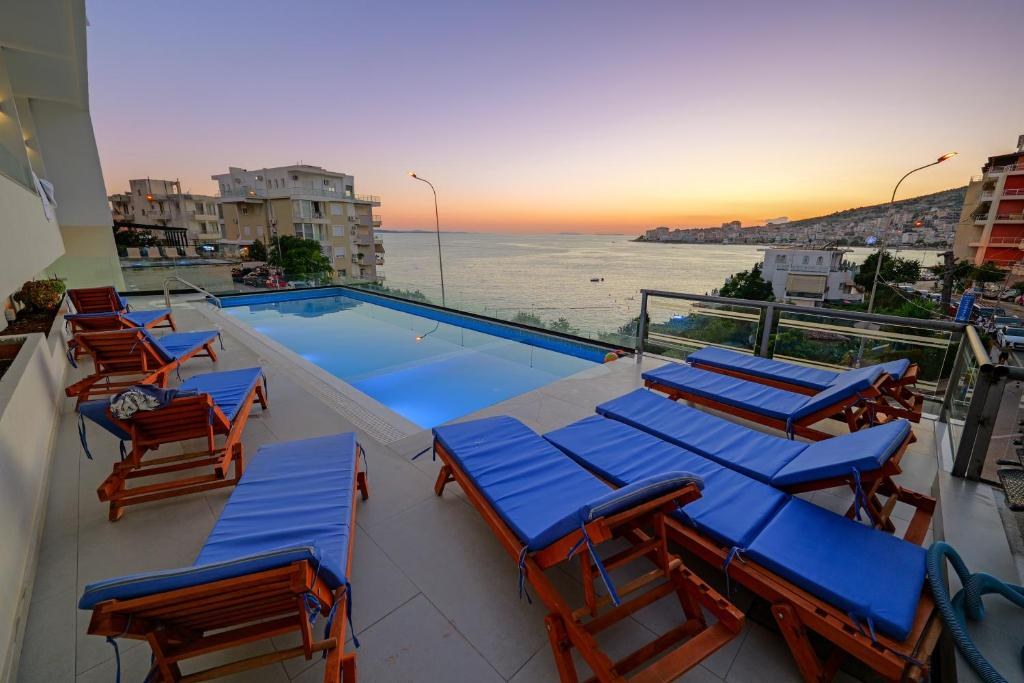 VOLA HOTEL photo 3