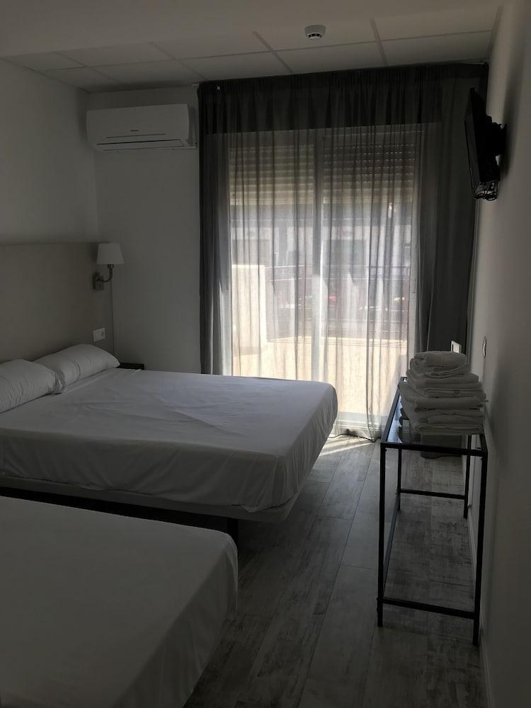 HOTEL BOUTIQUE CENTRO BBB AUTO CHECK IN photo 1