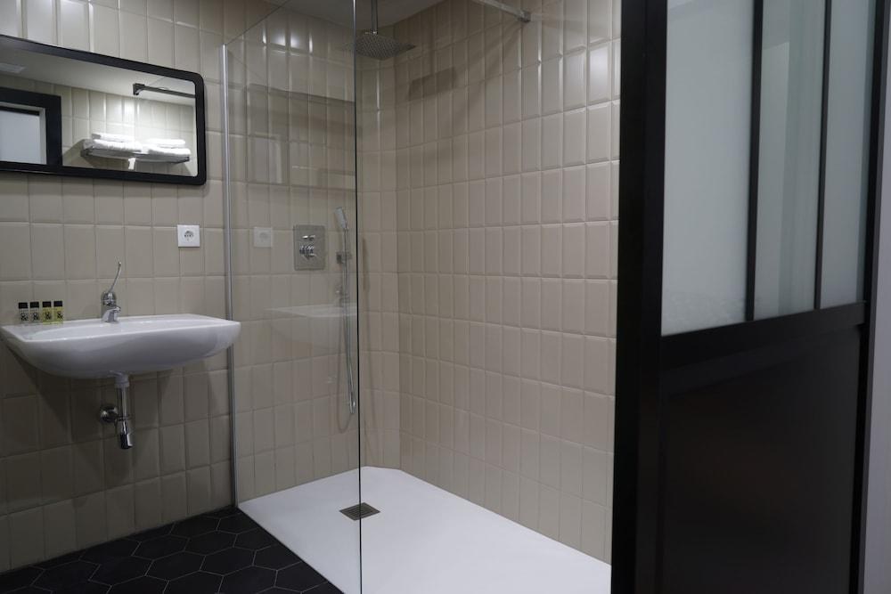 MD Design Hotel - Portal del Real photo 3