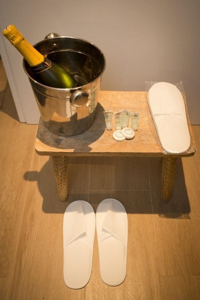YOU & CO. Saler Beach Boutique photo 1