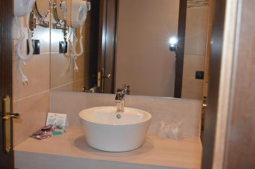 Hotel Don Javier photo 3