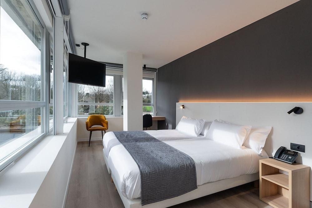HOTEL DISTRITO OESTE