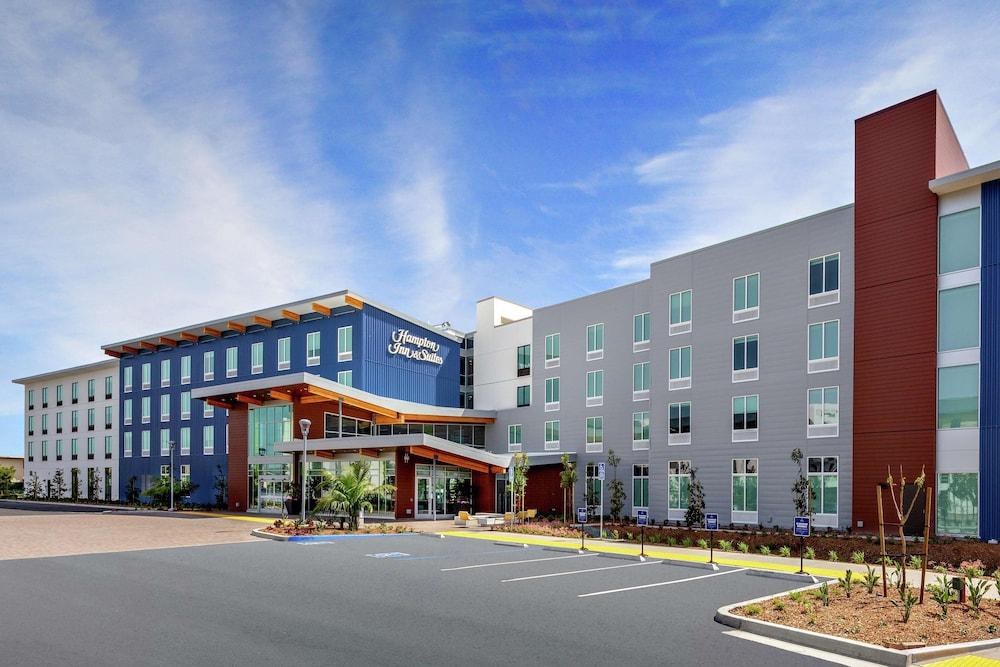 Hampton Inn By Hilton & Suites San Diego Airport Liberty Station