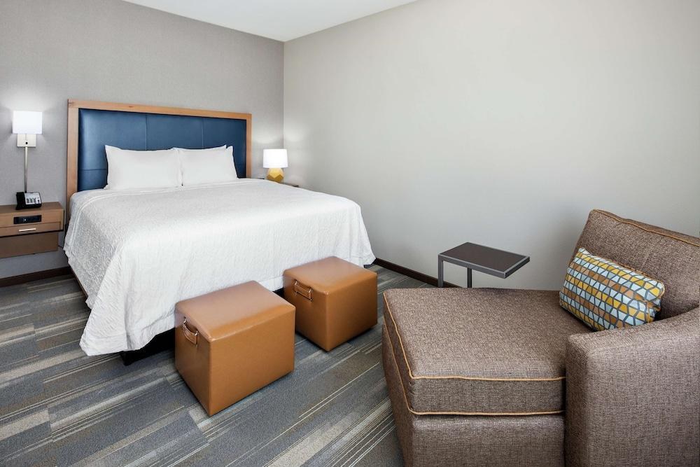 Hampton Inn By Hilton & Suites San Diego Airport Liberty Station photo 1