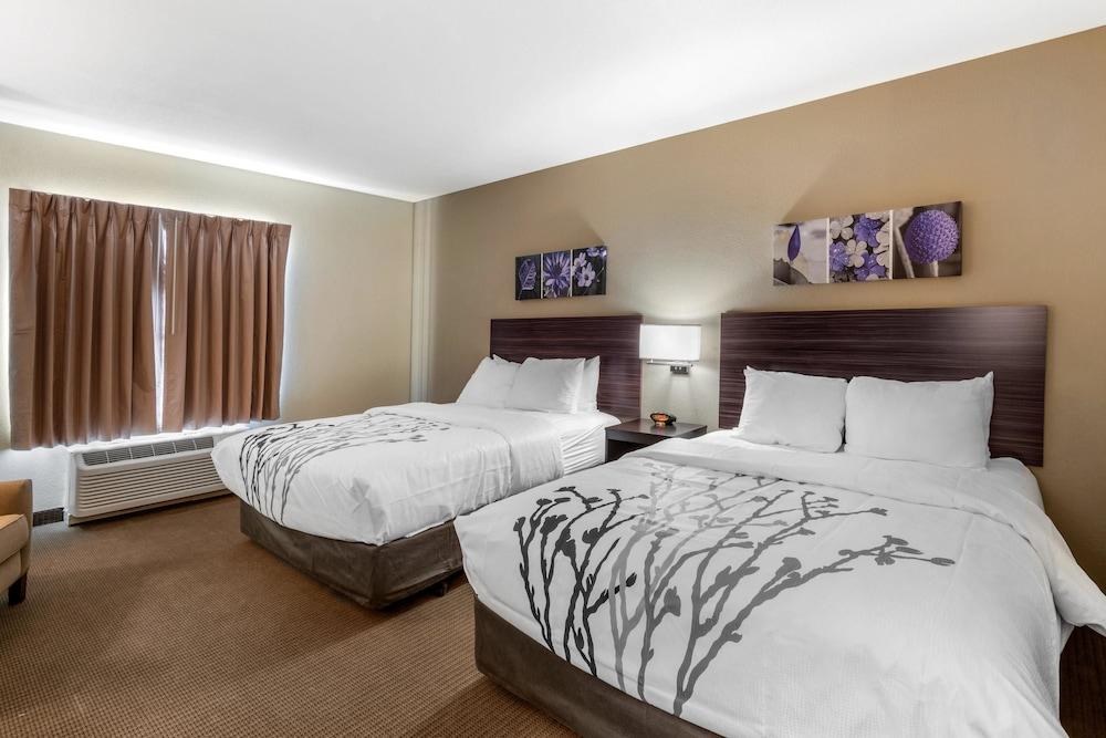 SLEEP INN & SUITES DENVER INTERNATIONAL AIRPORT photo 1