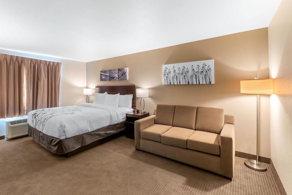 SLEEP INN & SUITES DENVER INTERNATIONAL AIRPORT photo 2