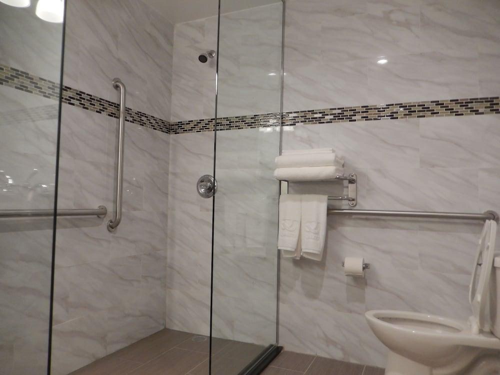 Quality Inn Near Sunset Park photo 3